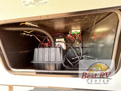2026 Dutchmen RV Voltage V-Series - Photo 119