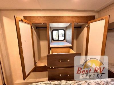 2026 Dutchmen RV Voltage V-Series - Photo 74