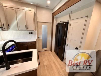 2026 Dutchmen RV Voltage V-Series - Photo 31