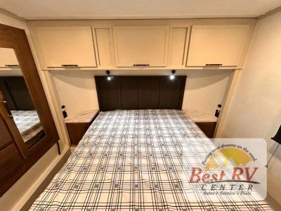 2026 Dutchmen RV Voltage V-Series - Photo 67