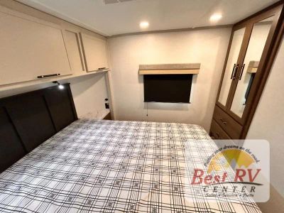 2026 Dutchmen RV Voltage V-Series - Photo 65