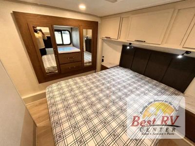 2026 Dutchmen RV Voltage V-Series - Photo 70