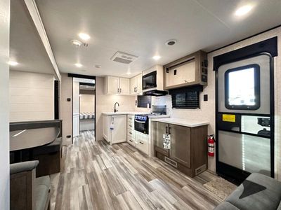 2025 Jayco Jay Flight SLX — photo 23 view