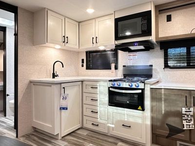 2025 Jayco Jay Flight SLX — photo 25 view