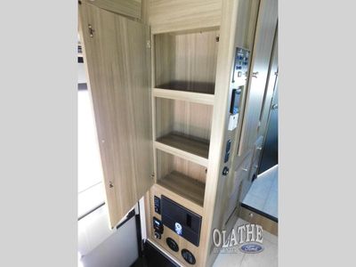 2026 Coachmen RV Freelander - Photo 18