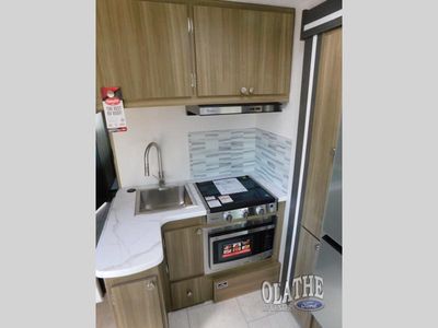 2026 Coachmen RV Freelander - Photo 10