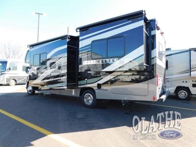 2026 Coachmen RV Freelander - Photo 4