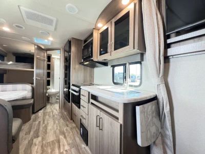 2023 Grand Design IMAGINE XLS - Photo 6