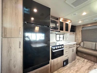 2023 Grand Design IMAGINE XLS - Photo 9