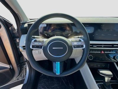 2026 Hyundai TUCSON — photo 8 view