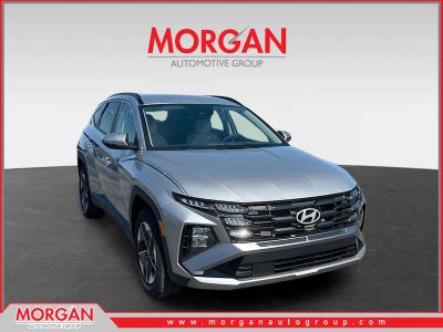 2026 Hyundai TUCSON SEL in Shimmering Silver — front three-quarter view