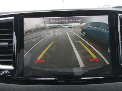 2024 Chrysler Pacifica — photo 16 view