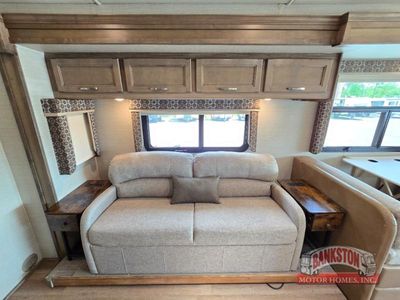 2018 Precept 33U — photo 27 view
