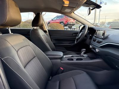 2024 Nissan Altima - Photo 9
