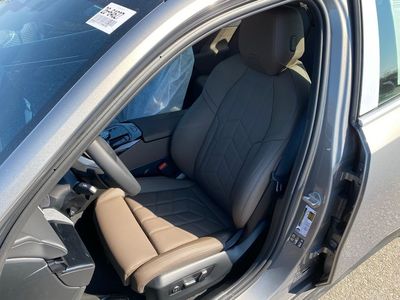 2026 BMW 5 Series - Photo 11