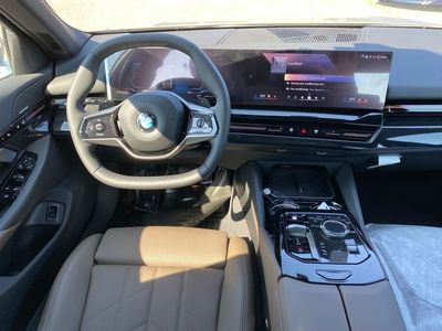2026 BMW 5 Series - Photo 9
