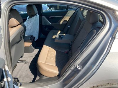 2026 BMW 5 Series - Photo 7