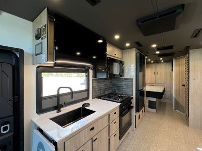 2026 Grand Design LINEAGE SERIES F - Photo 6