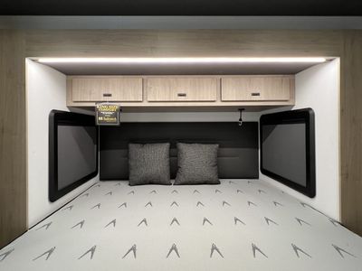2026 Grand Design LINEAGE SERIES F - Photo 14