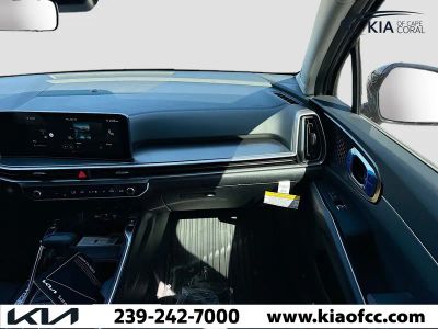 2026 Kia Sorento — photo 17 view