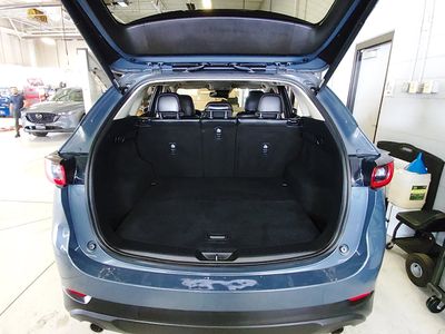 2025 Mazda CX-5 - Photo 11