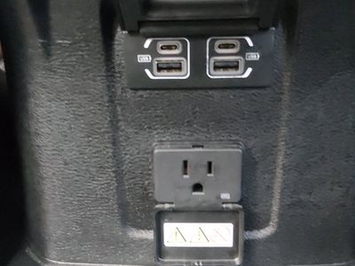 2024 Jeep Wrangler — photo 20 view