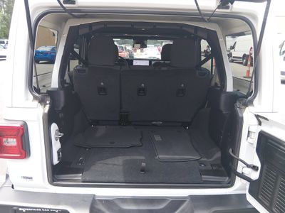 2024 Jeep Wrangler — photo 11 view