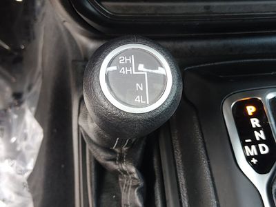 2024 Jeep Wrangler — photo 19 view