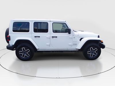 2024 Jeep Wrangler — photo 8 view