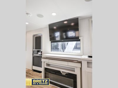 2026 Brinkley Model I - Photo 13