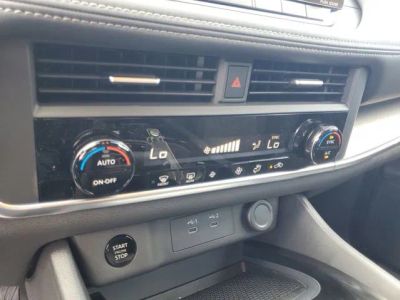 2026 Nissan Rogue — photo 17 view