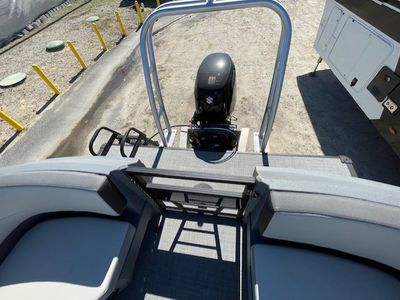2026 Starcraft Marine GX Series 22R DH — photo 10 view