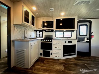 2022 Keystone Cougar Half-Ton - Photo 8