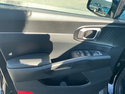 2026 Kia Sorento Hybrid — photo 16 view