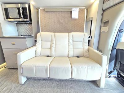 2025 Winnebago VIEW - Photo 7