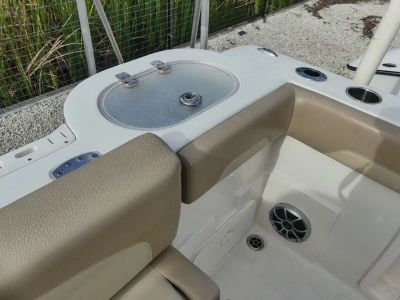 2019 Sailfish 241 CC — engine compartment view
