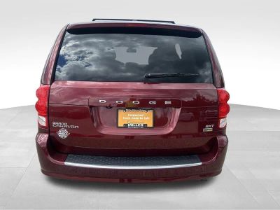 2019 Dodge Grand Caravan — detail view
