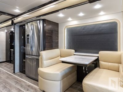2017 Newmar King Aire - Photo 13