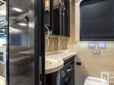 2017 Newmar King Aire - Photo 17