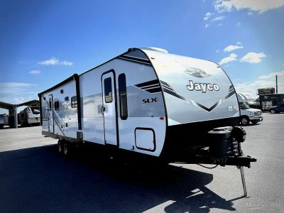 2025 Jayco Jay Flight SLX — front three-quarter view