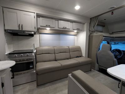 2025 Coachmen Leprechaun 260QB - Ford — photo 24 view