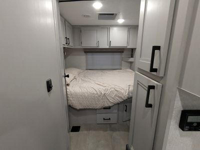 2025 Coachmen Leprechaun 260QB - Ford — photo 30 view