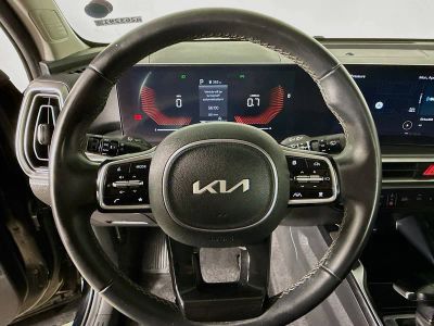 2024 Kia Sorento — photo 9 view