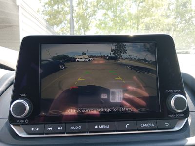 2023 Nissan Rogue — photo 16 view