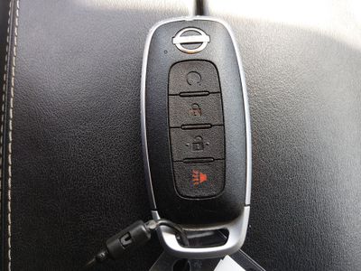 2023 Nissan Rogue — photo 15 view
