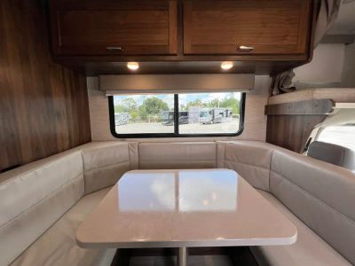 2025 Winnebago MINNIE WINNIE — photo 14 view