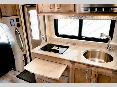 2022 Tiffin Motorhomes Wayfarer - Photo 5