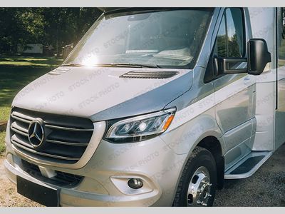 2022 Tiffin Motorhomes Wayfarer - Photo 1