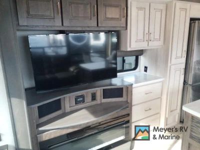 2022 Alliance RV Paradigm - Photo 9