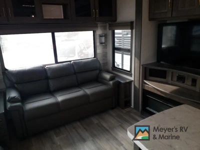 2022 Alliance RV Paradigm - Photo 8